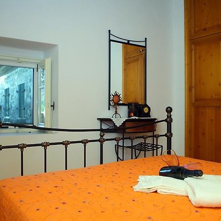 Menelia Cottage Platistoma Phòng bức ảnh